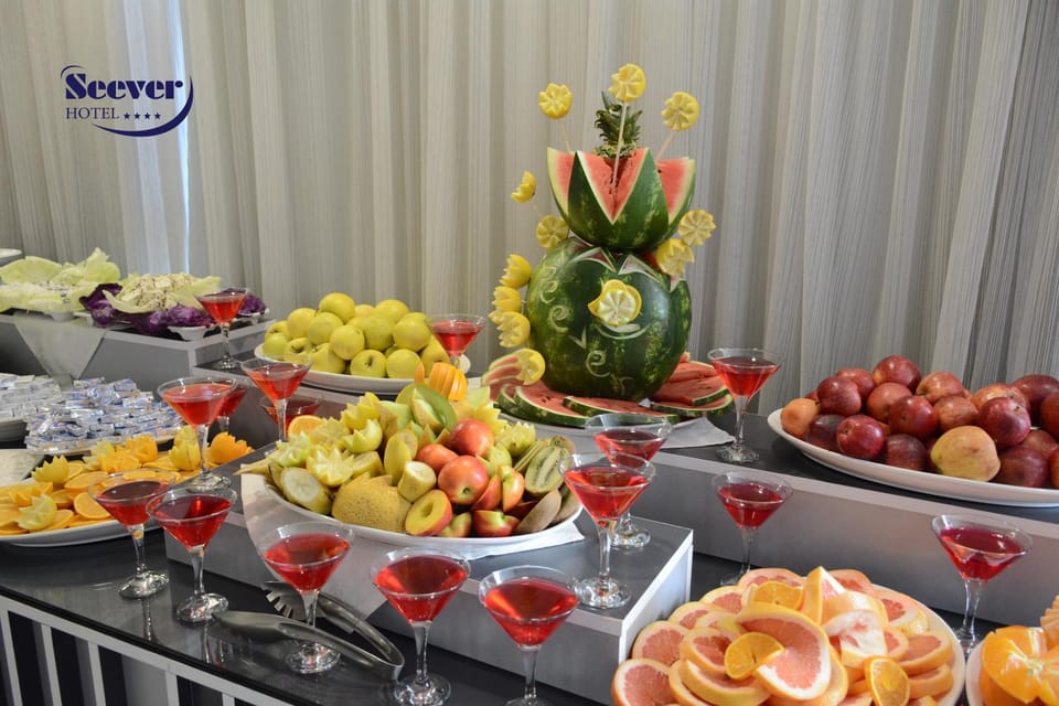 Food and drinks, Buffet breakfast
