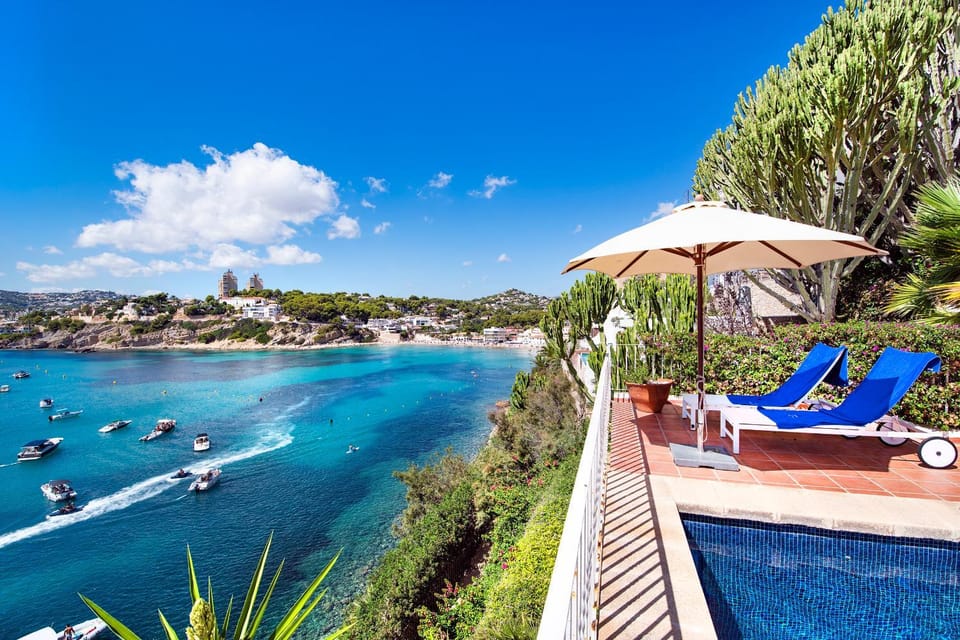 Mountain view, Sea view