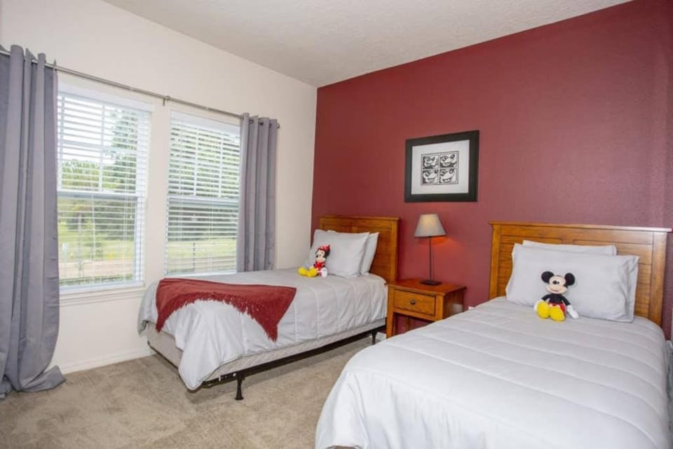 5370 INCREDIBLE 8 MINS TO DISNEY LUCAYA VILLAGE RESORT House in Osceola County