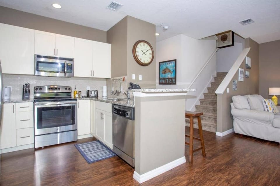 5370 INCREDIBLE 8 MINS TO DISNEY LUCAYA VILLAGE RESORT House in Osceola County