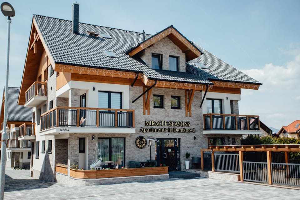 Property building, Day