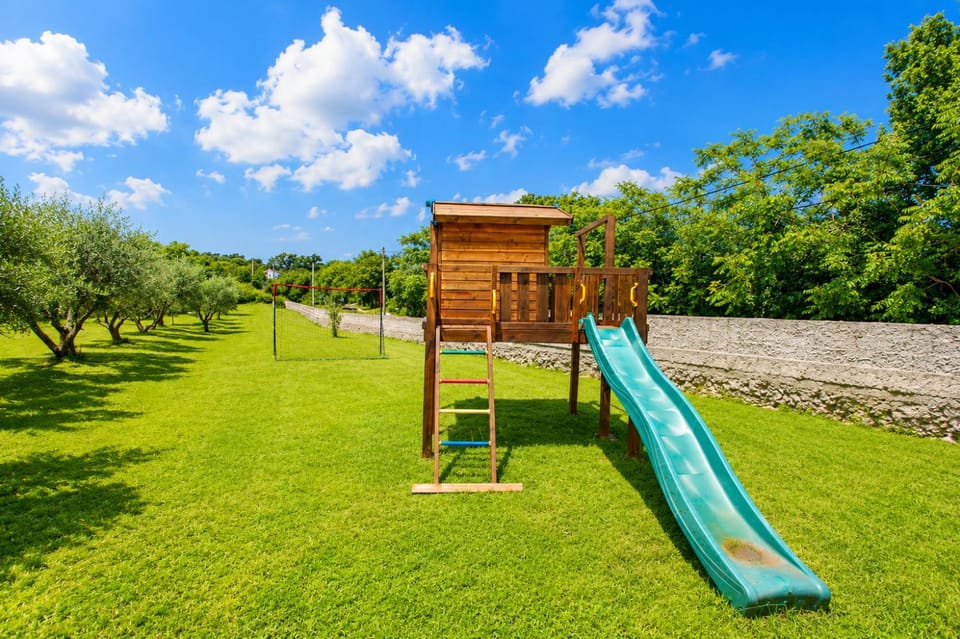 Apartments Nikolina Apartment in Istria County