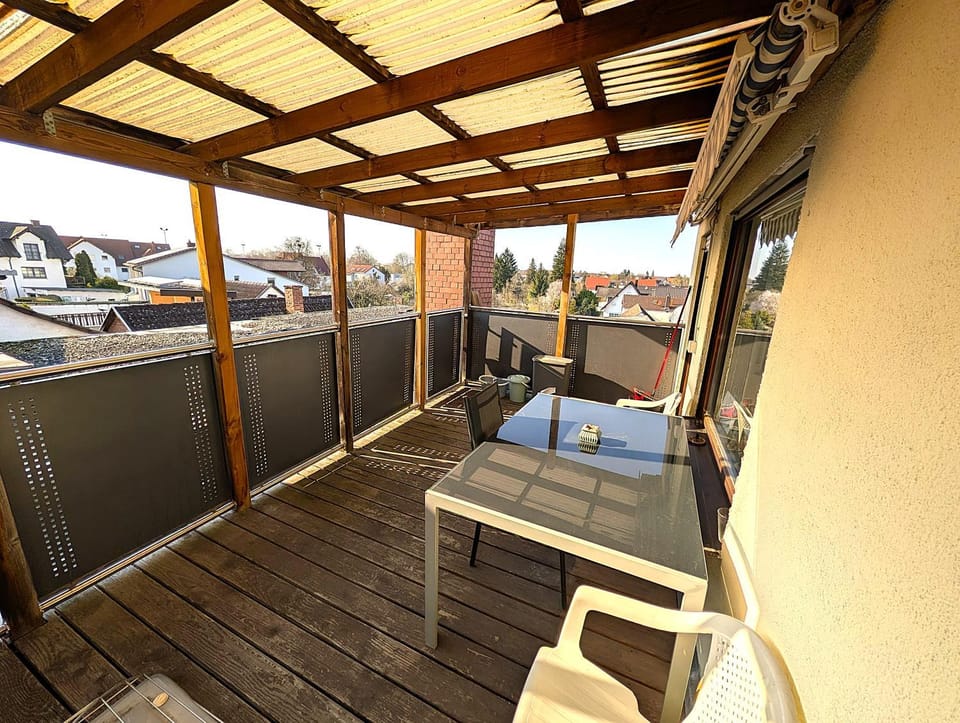 Day, View (from property/room), Balcony/Terrace, Seating area, Dining area