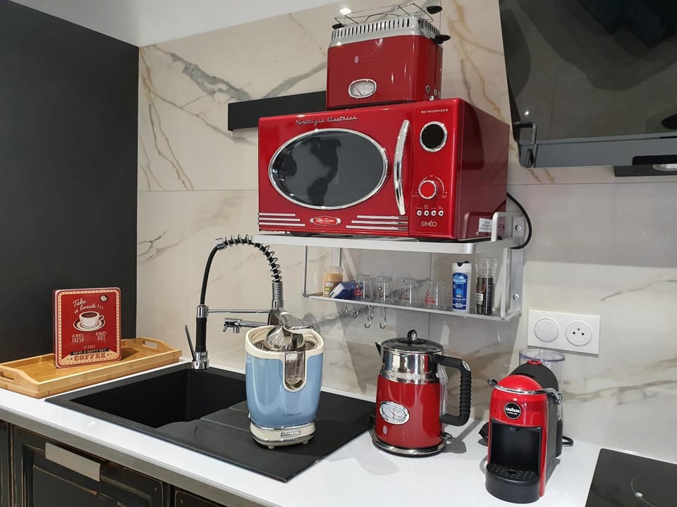 Coffee/tea facilities, Kitchen or kitchenette, Drinks
