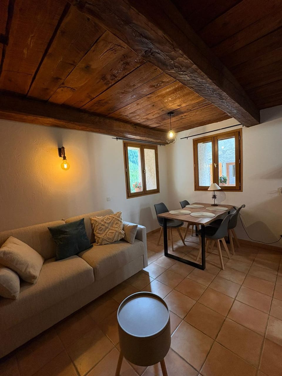 Living room, Dining area