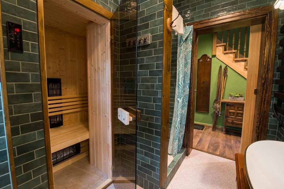 Sauna, Bathroom