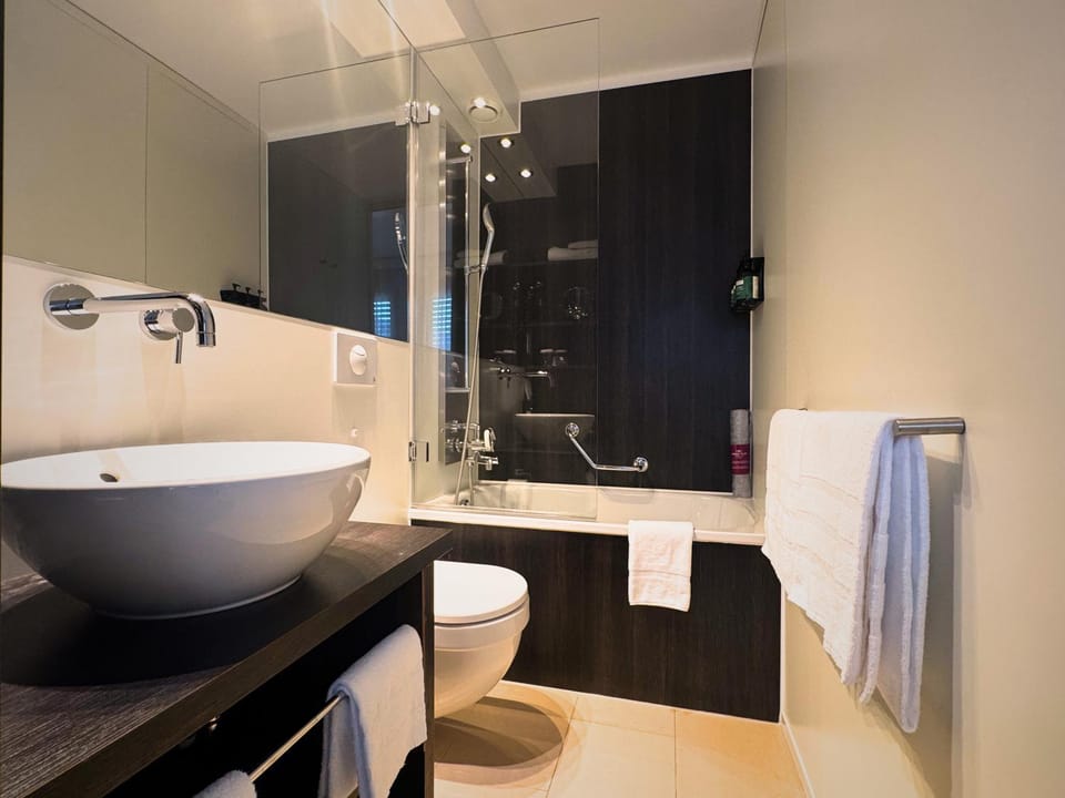 Bathroom, Bath