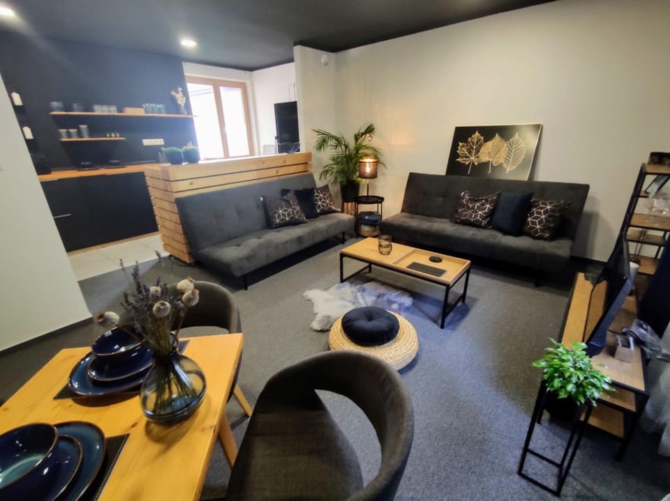 Communal lounge/ TV room, Lounge or bar