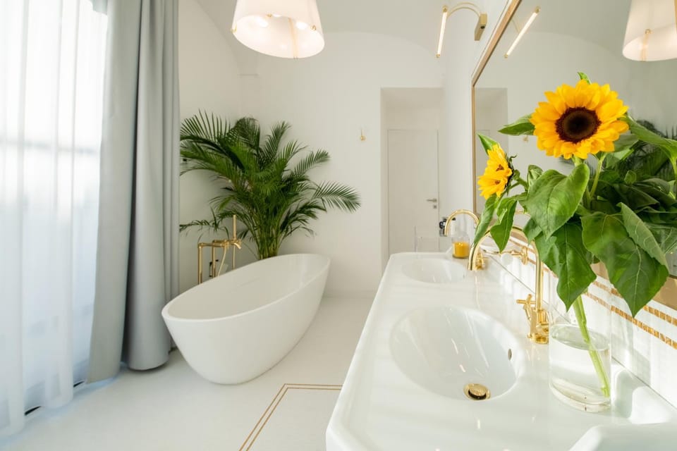 Shower, Toilet, Bathroom, Photo of the whole room, Bath