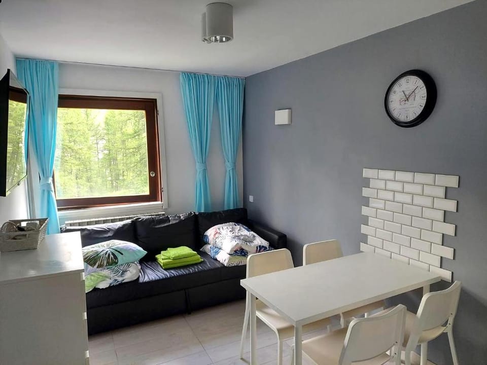 AlfaStudio Cielo Alto Ski-in out & Matterhorn View Apartment in Breuil-Cervinia