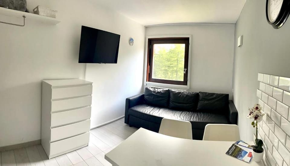 AlfaStudio Cielo Alto Ski-in out & Matterhorn View Apartment in Breuil-Cervinia