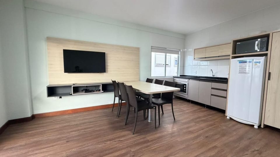 Residencial Gaivotas 01 - 2 Quartos - 30metros da praia Apartment in Florianopolis