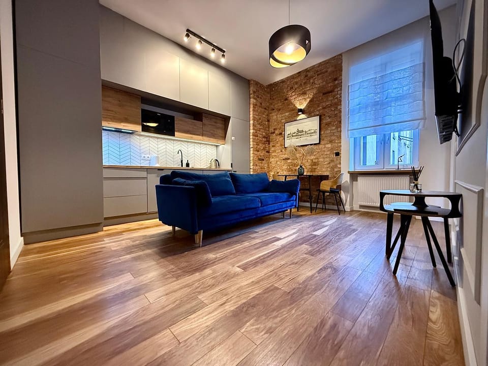 TV and multimedia, Kitchen or kitchenette, Living room, Seating area, Dining area, Evening entertainment