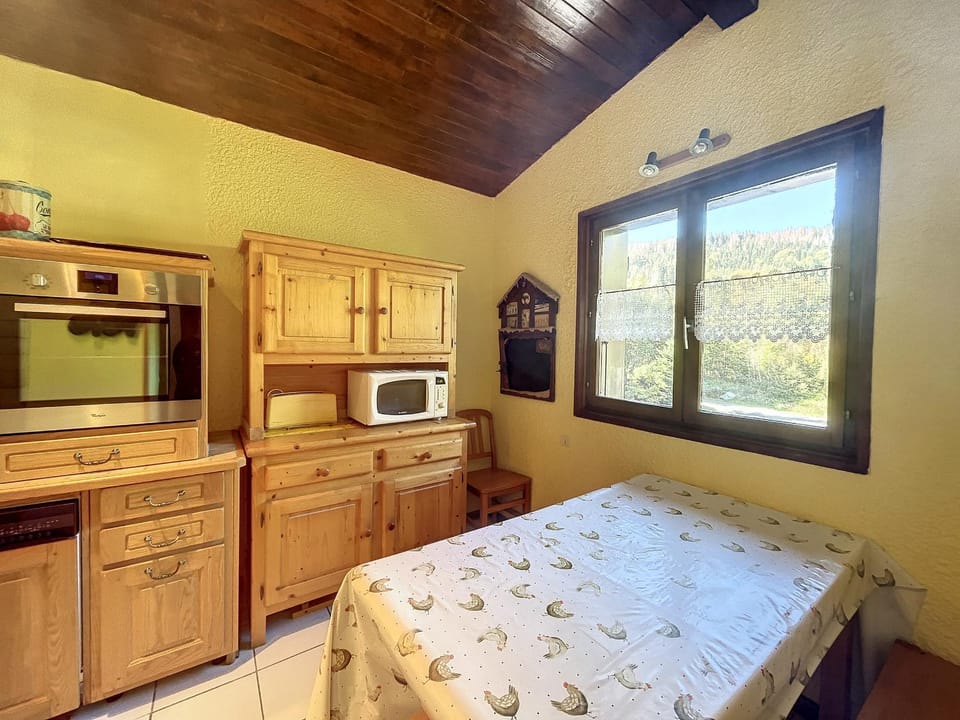 2 Pièces + Mezzanine au pied des pistes avec Parking - Combloux - FR-1-560-64 Apartment in Combloux