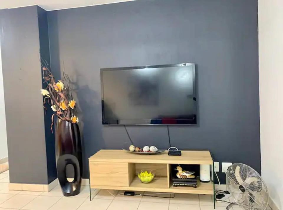Lillys Quarter 1 - Newly Renovated! Apartment in Sandton
