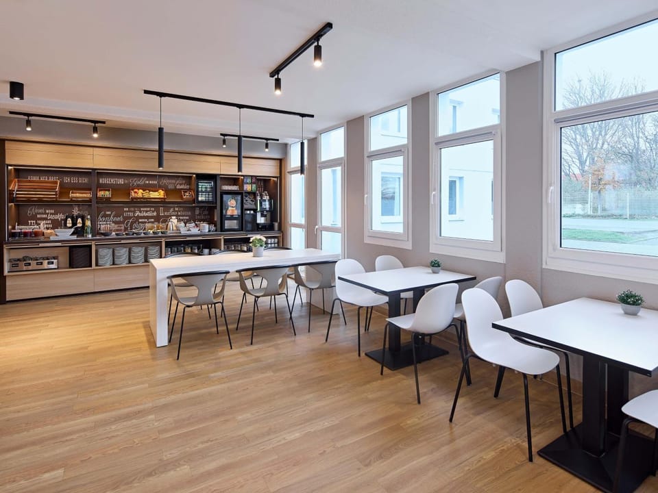 Restaurant/places to eat, Breakfast
