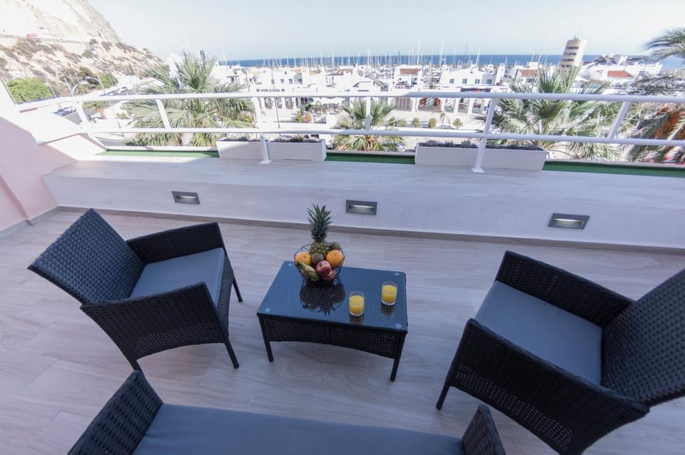 Balcony/Terrace, Landmark view, Sea view