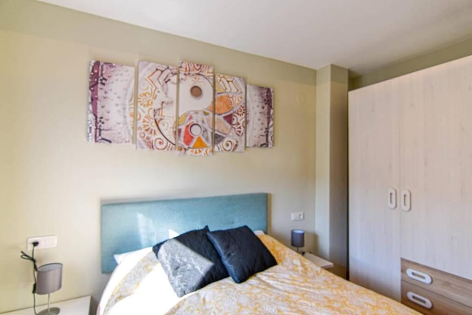 Cómodo y coqueto chalet con jardín en Argoños House in Cantabria
