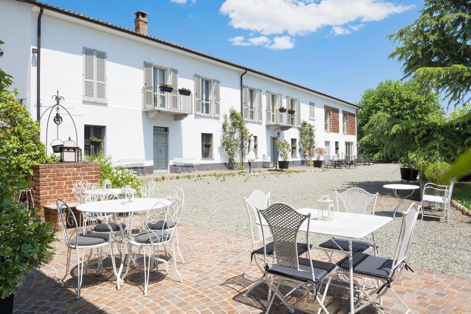 Property building, Spring, Day