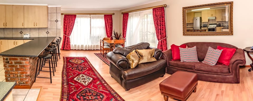 Antiqua Cottage Bed and Breakfast in Western Cape