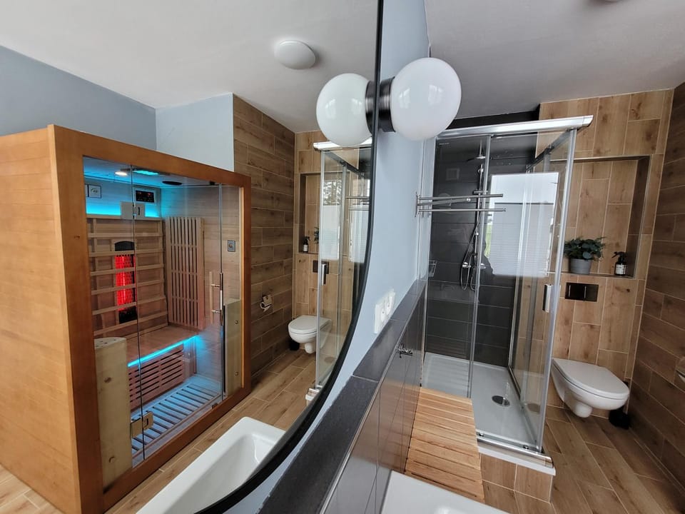 Sauna, Bathroom