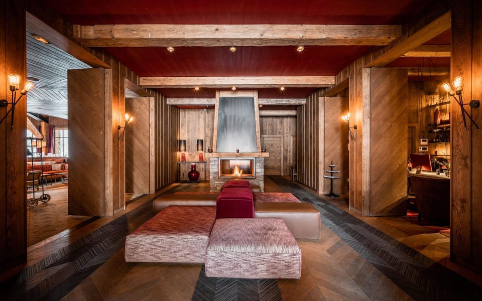 Lobby or reception, flat iron