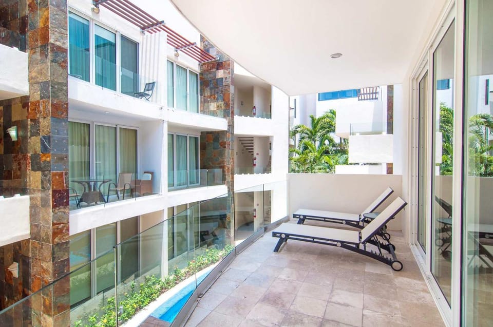 Patio, Pool view