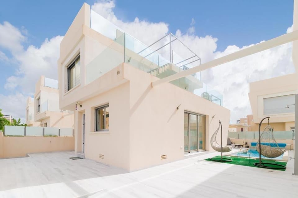 Modern villa with pool jacuzzi and sea view House in Vega Baja del Segura