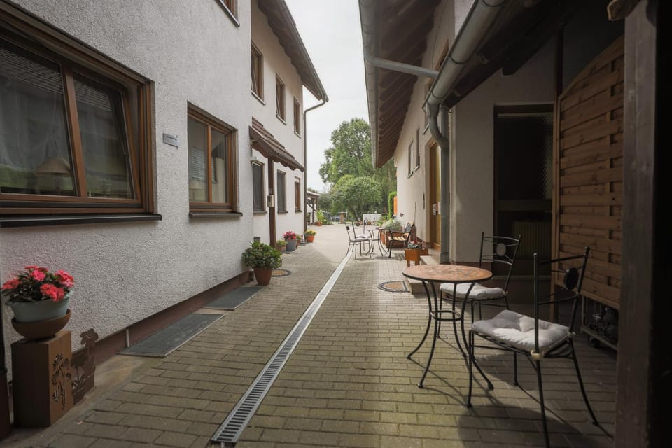 Patio, Seating area