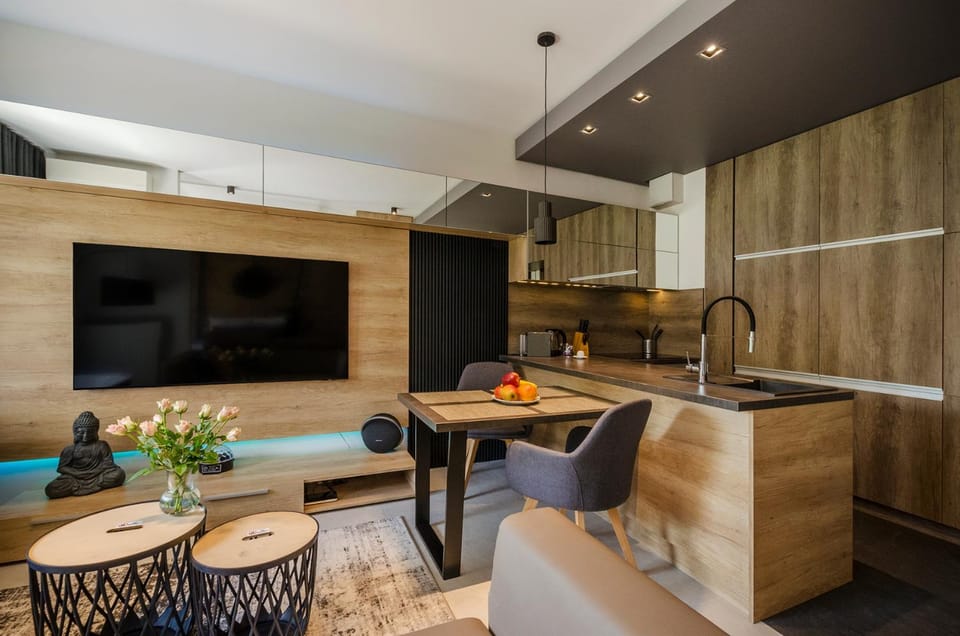 TV and multimedia, Kitchen or kitchenette
