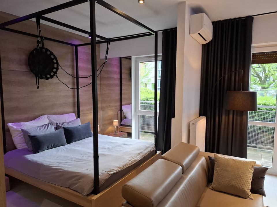 Bed, Bedroom