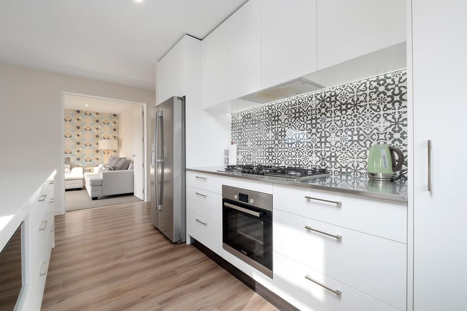 TV and multimedia, Coffee/tea facilities, Kitchen or kitchenette, Living room, Dining area