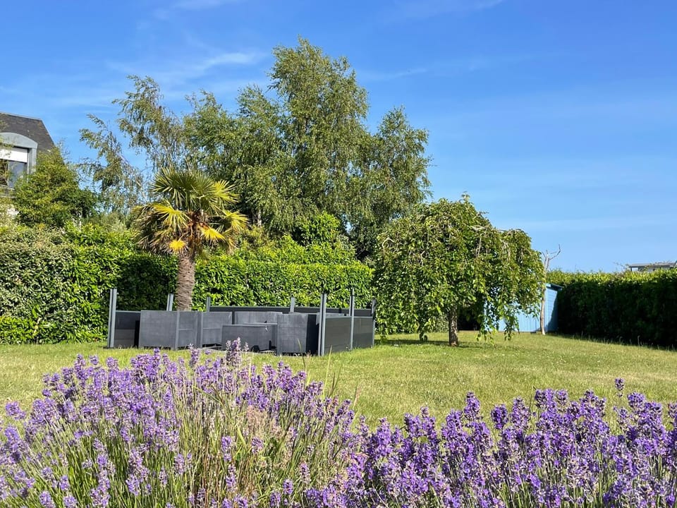 Garden, Garden view