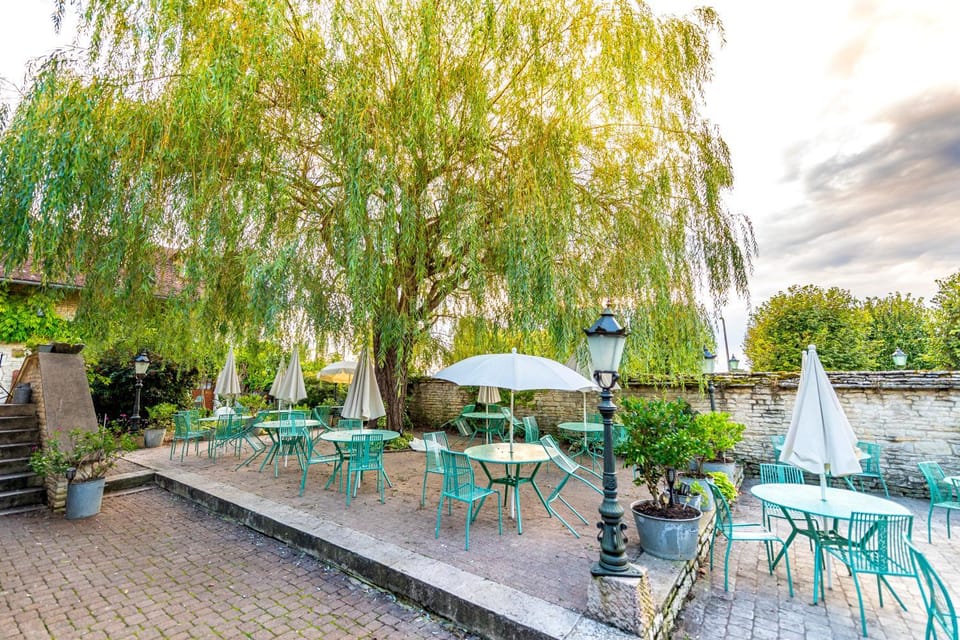 Patio, Restaurant/places to eat, Garden view