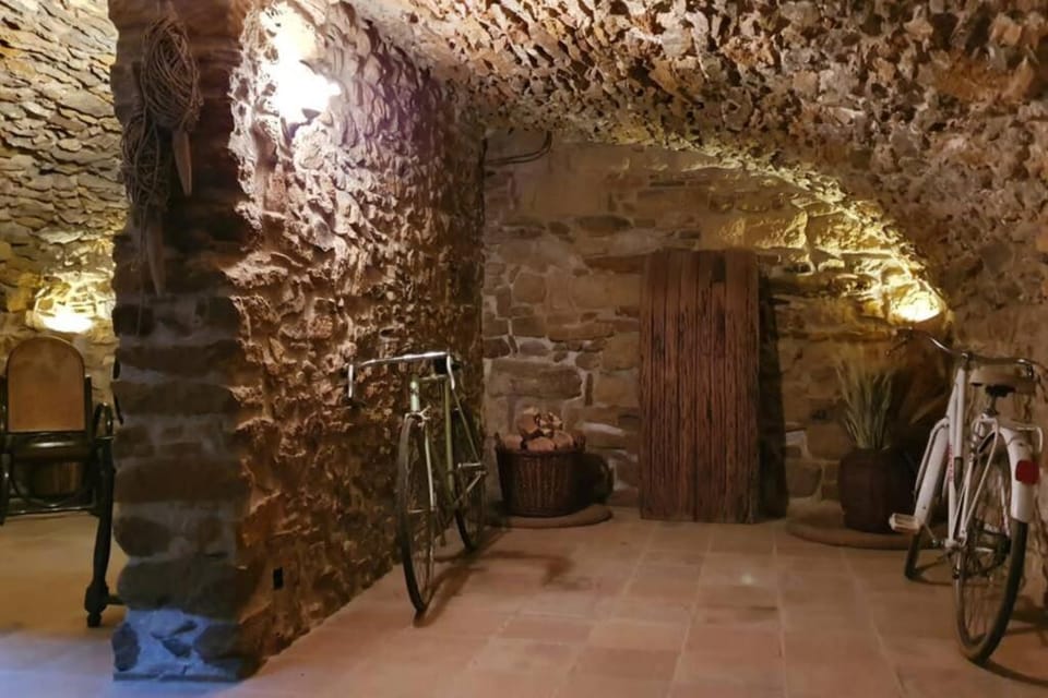 Ca la Caterina House in Peratallada