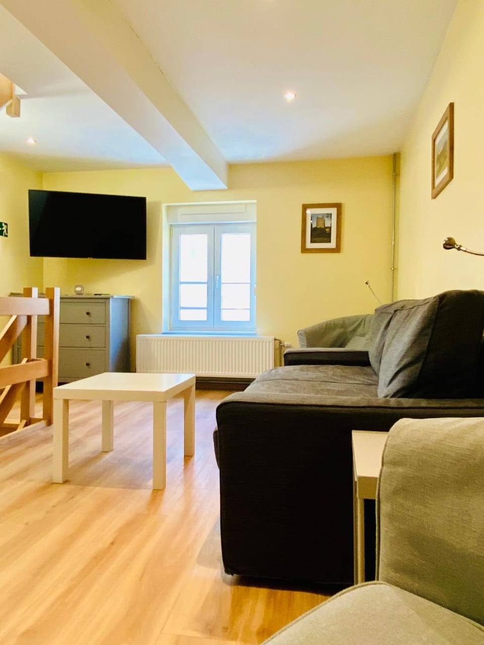 Living room, Seating area