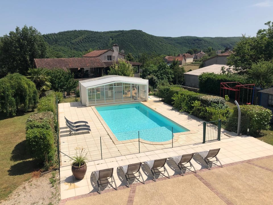 Les Figuiers de Louna - PIERRE ENSOLEILLÉE - 110 m2 et une véranda Apartment in Occitanie