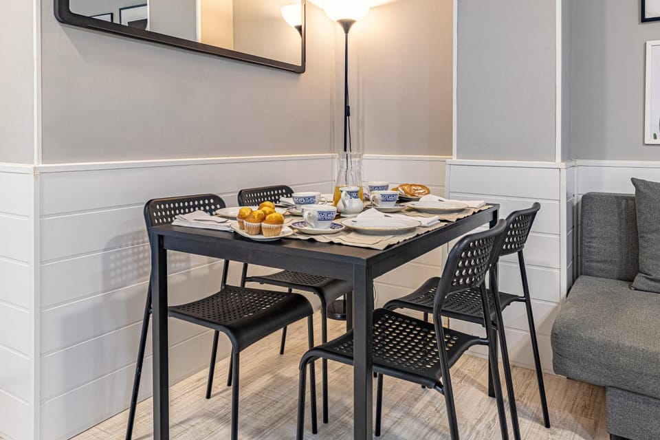 Dining area, Breakfast