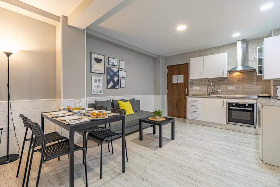 Dining area, Breakfast