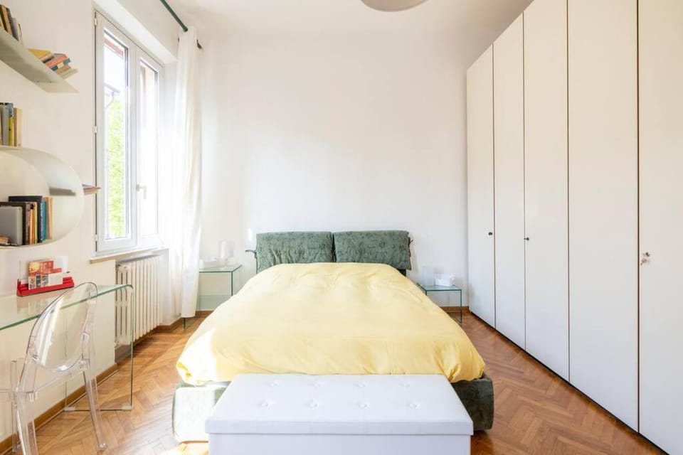 Bed, Photo of the whole room, Bedroom, wardrobe