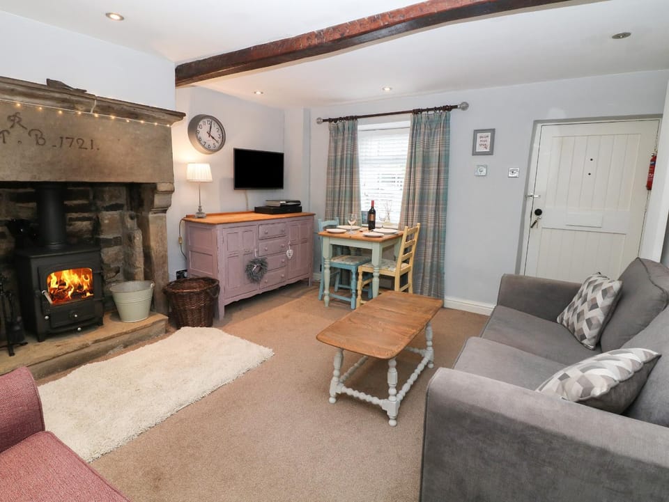 Millstream Cottage House in Castleton