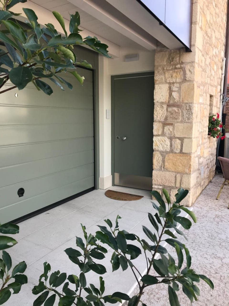 Facade/entrance
