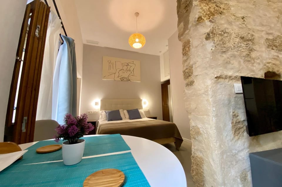 Dining area, Bedroom