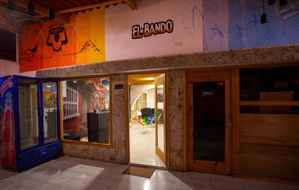 Restaurant/places to eat, Facade/entrance, Property logo or sign