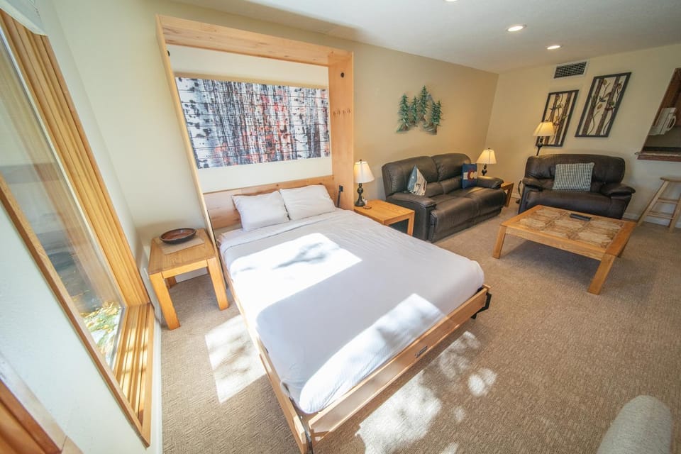 Quicksilver 1616 by SummitCove Lodging in Colorado House in Keystone