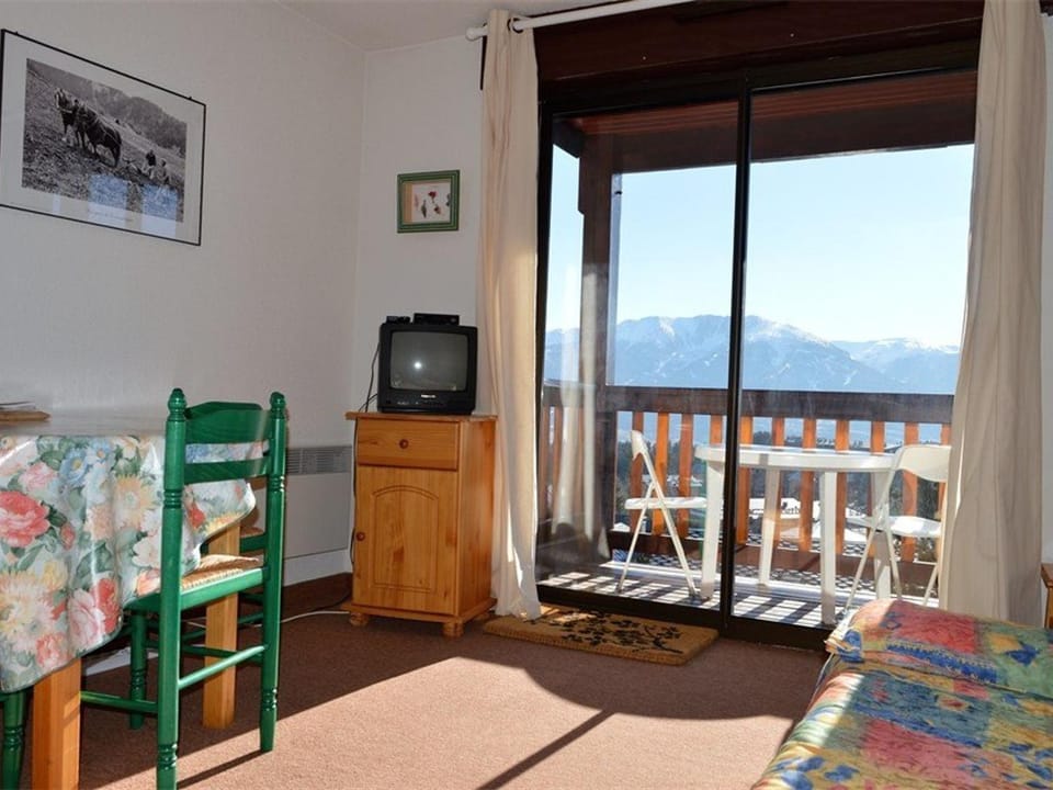 Joli studio cabine 4 pers, balcon, PKG, Bolquère-Pyrénées 2000 - FR-1-592-14 Cabin in Bolquère