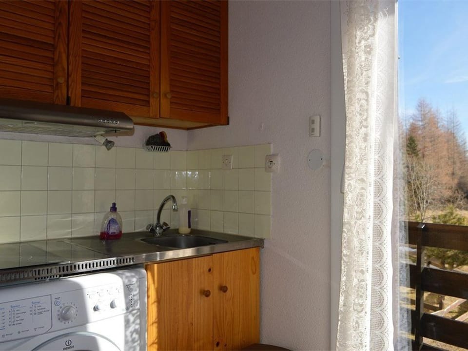 Studio Cabine Cosy Proche des Pistes - Sud-Ouest, Équipé pour 3 Pers., Animaux Acceptés - FR-1-592-25 Cabin in Bolquère