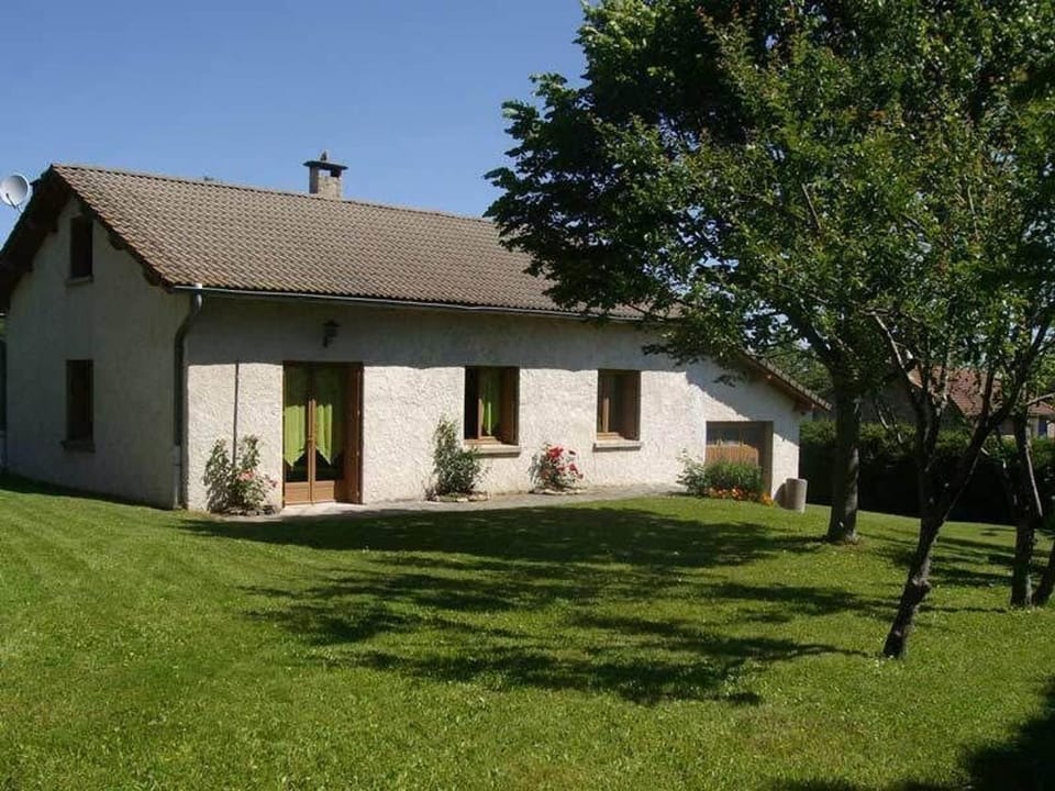 Gîte Montagne avec Cheminée - 4 chambres, Animaux acceptés - FR-1-582-243 House in Auvergne-Rhône-Alpes