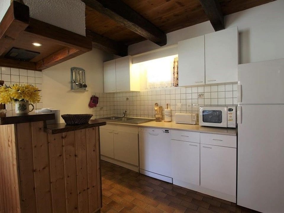 Maison de charme en pierres avec jardin, cheminées et jeux pour enfants, proche forêt du Meygal - FR-1-582-245 House in Auvergne-Rhône-Alpes