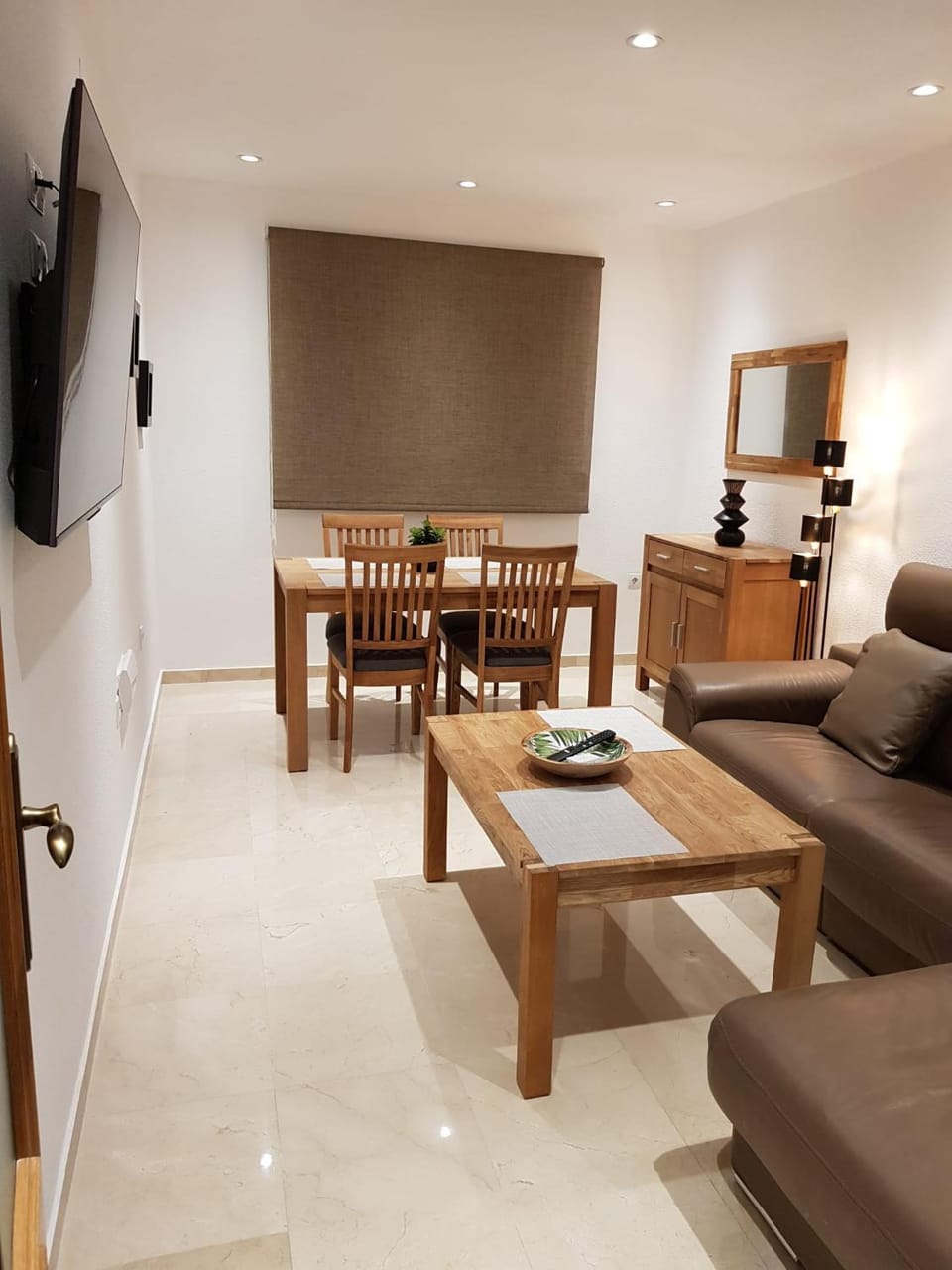 TV and multimedia, Living room, Dining area